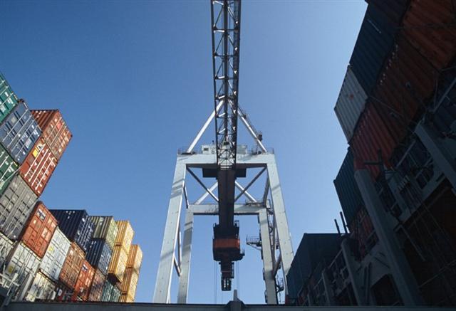 transporteurs, commissionnaires, transitaire, manutentionnaires, logisticiens...votre RC contractuelle !